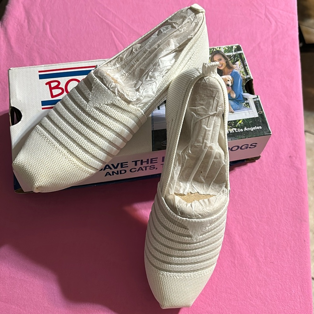 Bobs from Sketchers white flats